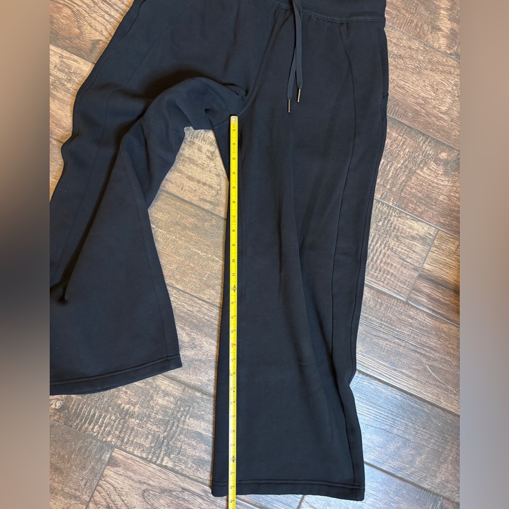 lululemon Scuba Mid-rise Wide-leg Pant - Picture 14 of 15